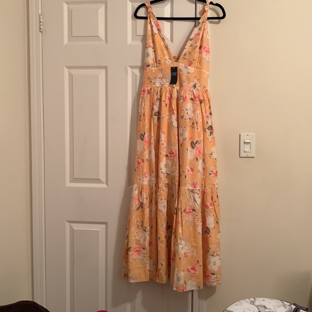 NWT Knotted Strap Seersucker Maxi Dress - Picture 5 of 5